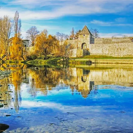 Stan Na Dan Santo Apartment