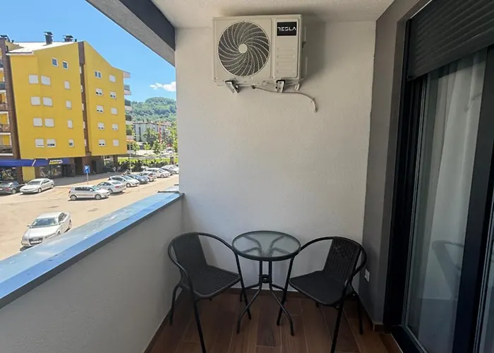 Stan Na Dan Santo * 巴尼西卢卡