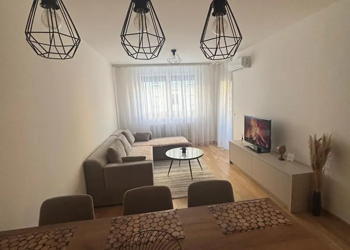 Stan Na Dan Santo 公寓 巴尼西卢卡